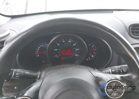 2014 Kia Soul z USA, uszkodzony, nr VIN KNDJN2A27E7011898